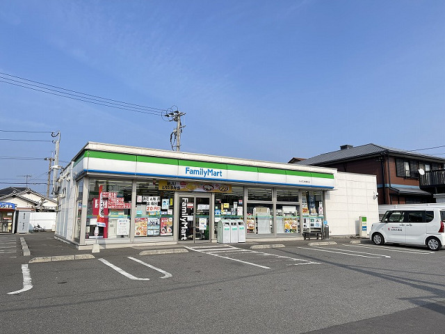 ファミリーマート 大分乙津港町店