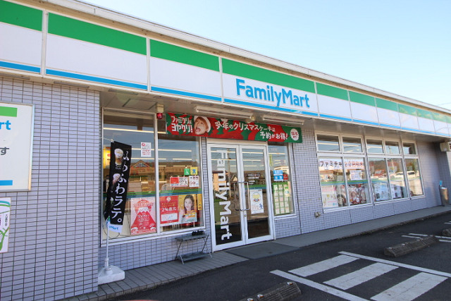 ファミリーマート由布挟間町古野店