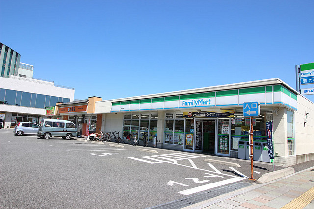 ファミリーマート別府汐見店