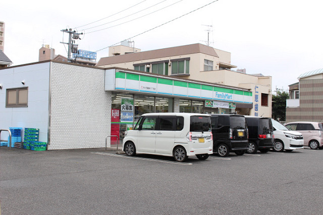 ファミリーマート 大分乙津港町店