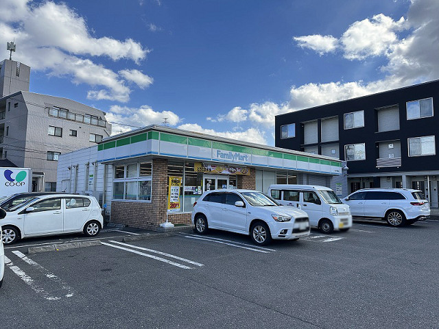ファミリーマート 大分下郡東店