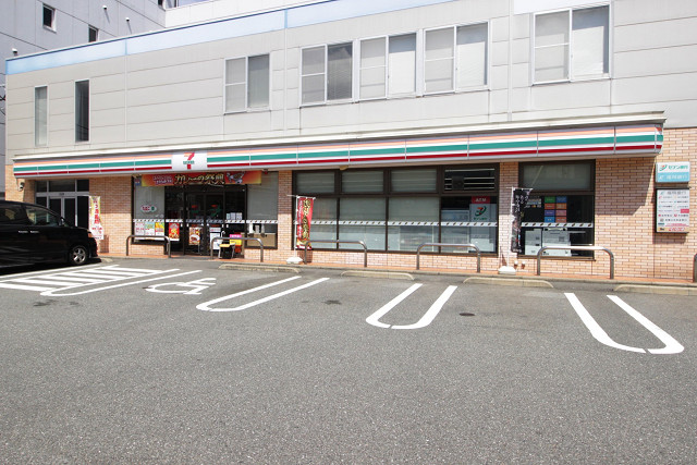 セブンイレブン博多東比恵3丁目店
