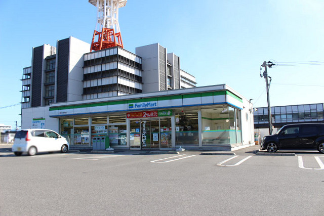 ファミリーマート 大分原新町店