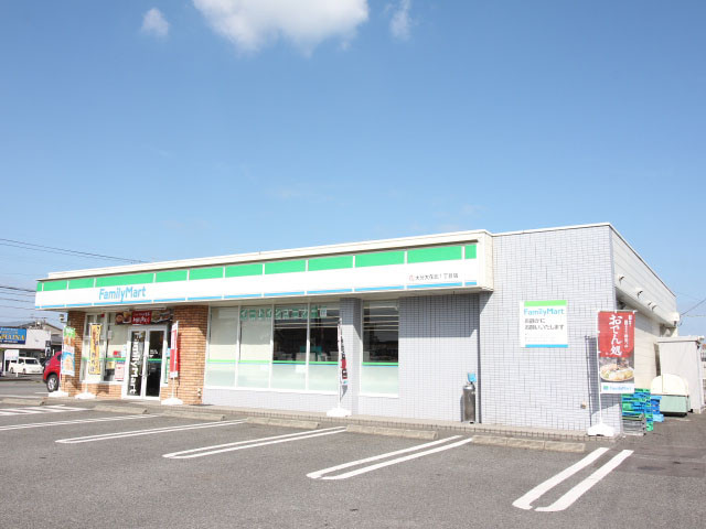 ファミリーマート 大分青崎店