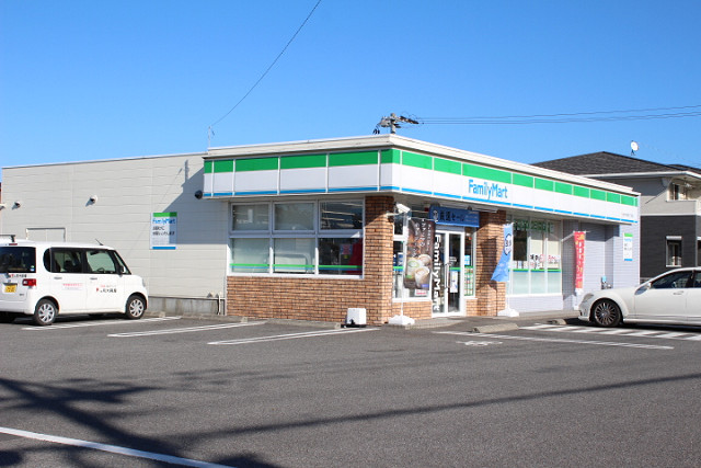 ファミリーマート 大分大在北１丁目店