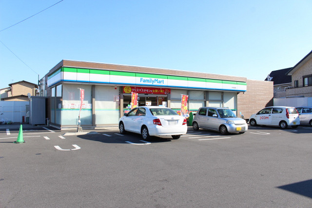 ファミリーマート六坊北町店