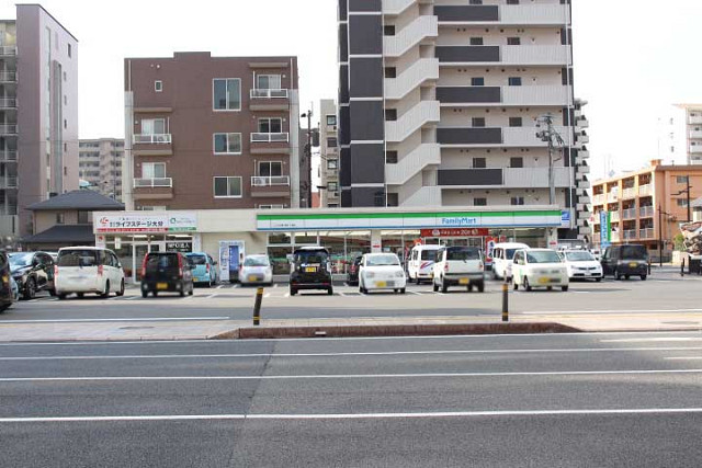 ファミリーマート大分東大道1丁目店