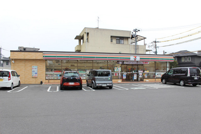 セブン-イレブン大分中春日町店