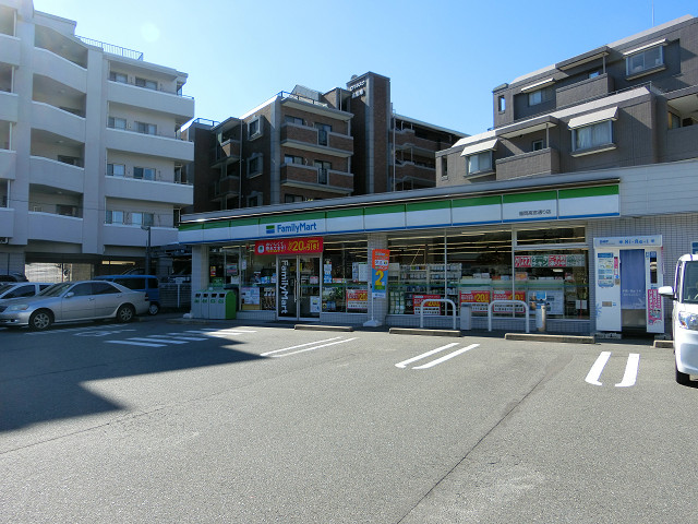 ファミリーマート福岡高宮通り店