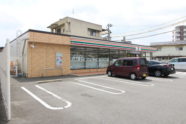 セブン-イレブン 大分中春日町店