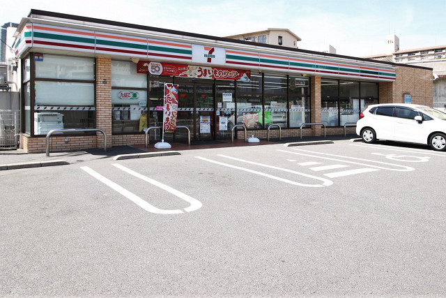 セブンイレブン福岡箱崎7丁目店