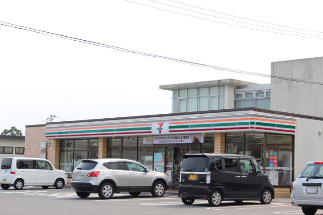 セブン-イレブン 日出佐尾店
