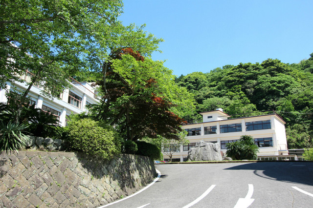 別府溝部学園短期大学