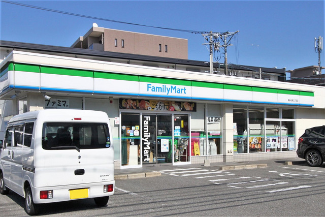 ファミリーマート博多吉塚三丁目店