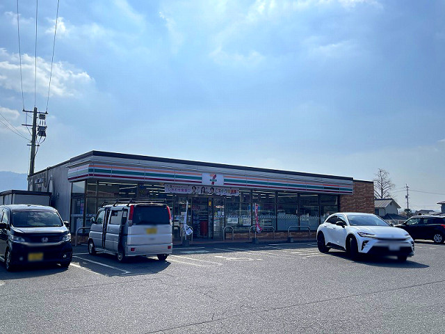 セブン-イレブン 大分松岡店