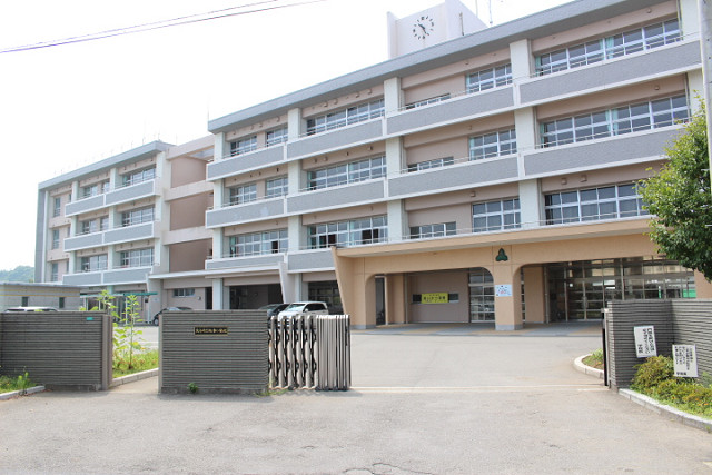 大分市立坂ノ市小学校