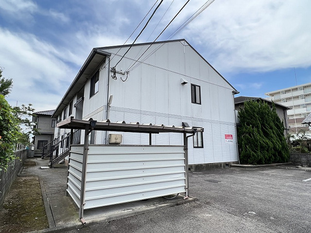 セジュ－ル亀川