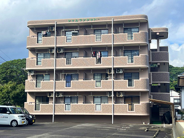 シャルマンシャト－