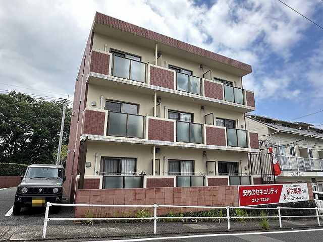 エステ・プエルタ