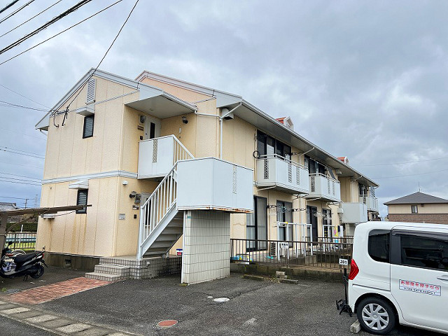 ラフォ－レ花の木