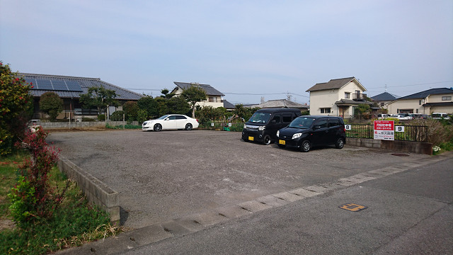 横田指原駐車場