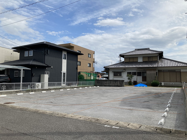 横田2丁目月極駐車場