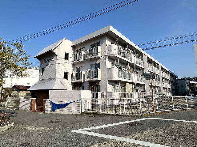 サンコーポ三芳303号室