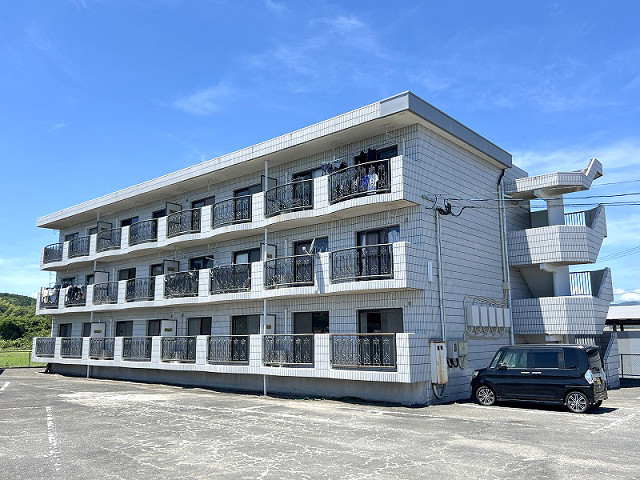 プラスハイツ須崎