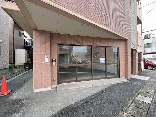 コーポつだⅡ1F店舗