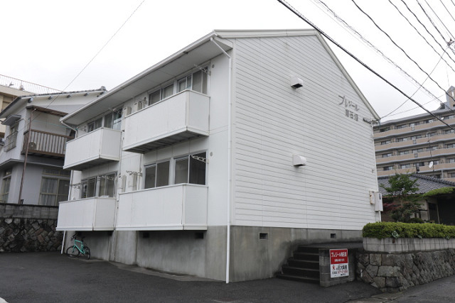 プレジール南石垣