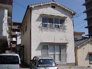 梅本　真吾貸家（道路側）