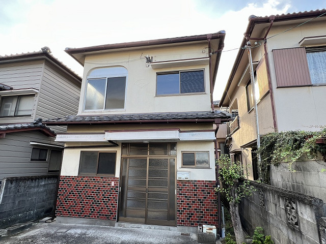 荘園１２組貸家