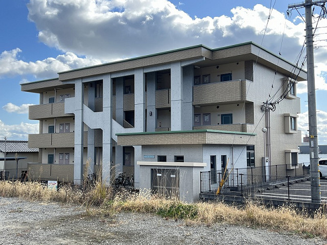 ハッピーウイング