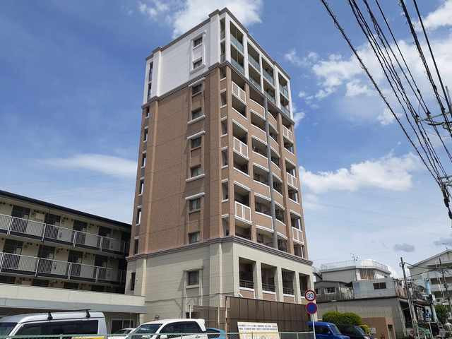 ウィザード空港通り