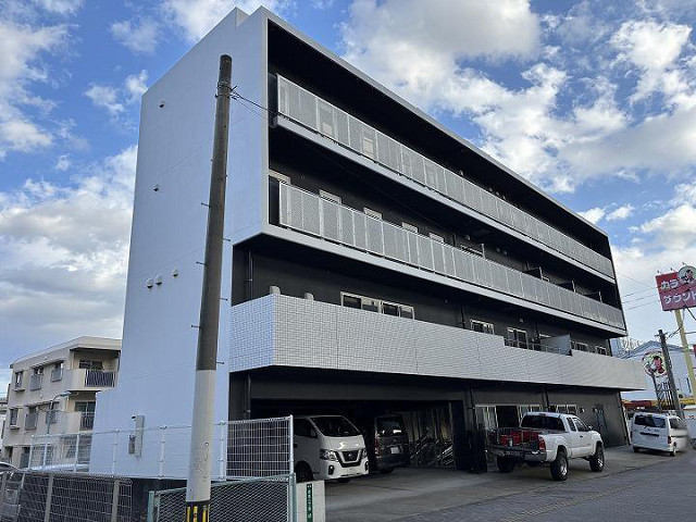 ｼﾞﾗﾌ福岡西