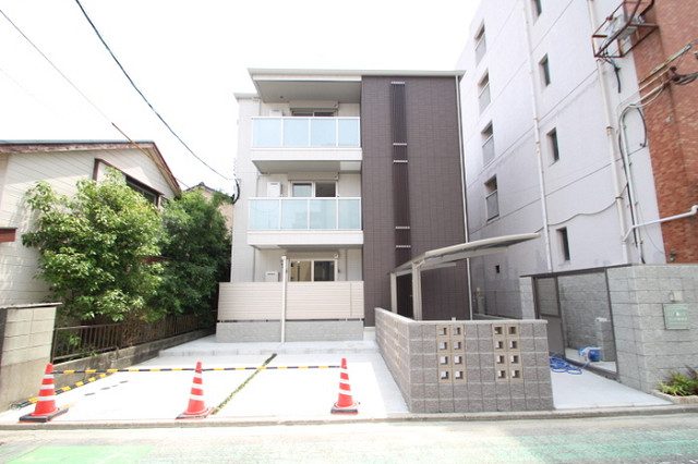 フェリオ箱崎駅前