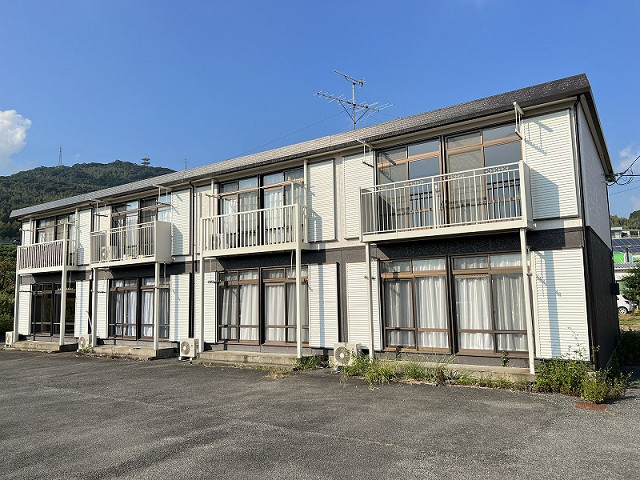 レガーロ日出