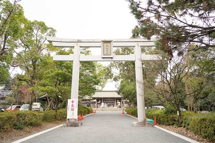 日本一の縁起物が迎える「大分縣護國神社」｜大分のエリア情報｜別大