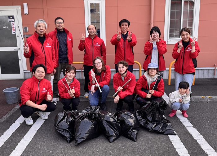 【SDGs】海岸沿いのゴミ拾いを行いました。